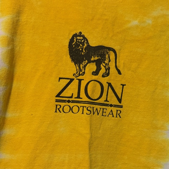 ✨3/$45✨Zion Rootswear Yellow T-Shirt - Picture 4 of 4